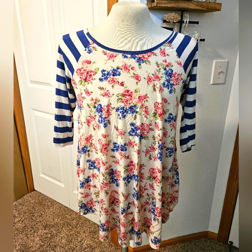 Peachpuff blouse, 3/4 sleeve, size small, floral pattern and striped sleeves